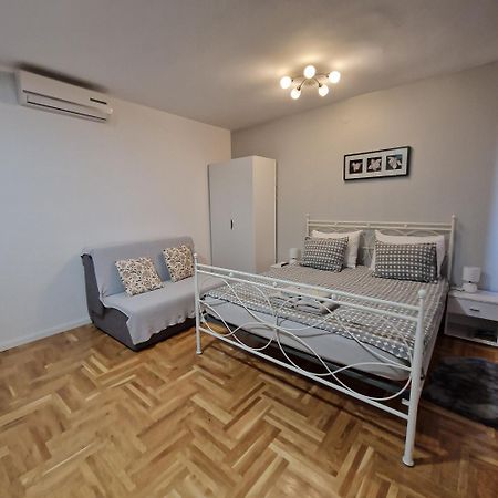 Apartment Mavero-Free Private Parking ザグレブ エクステリア 写真