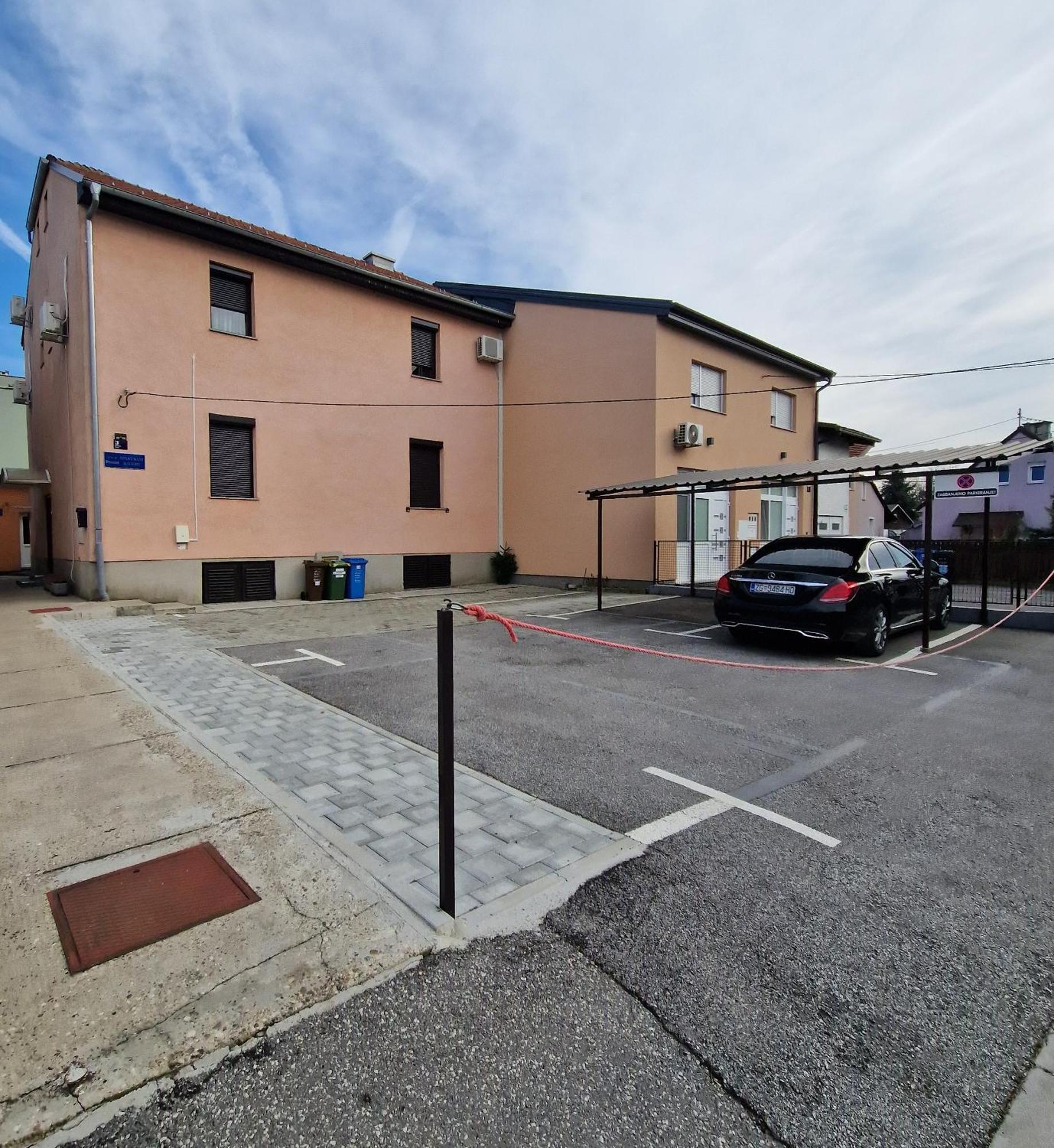 Apartment Mavero-Free Private Parking ザグレブ エクステリア 写真